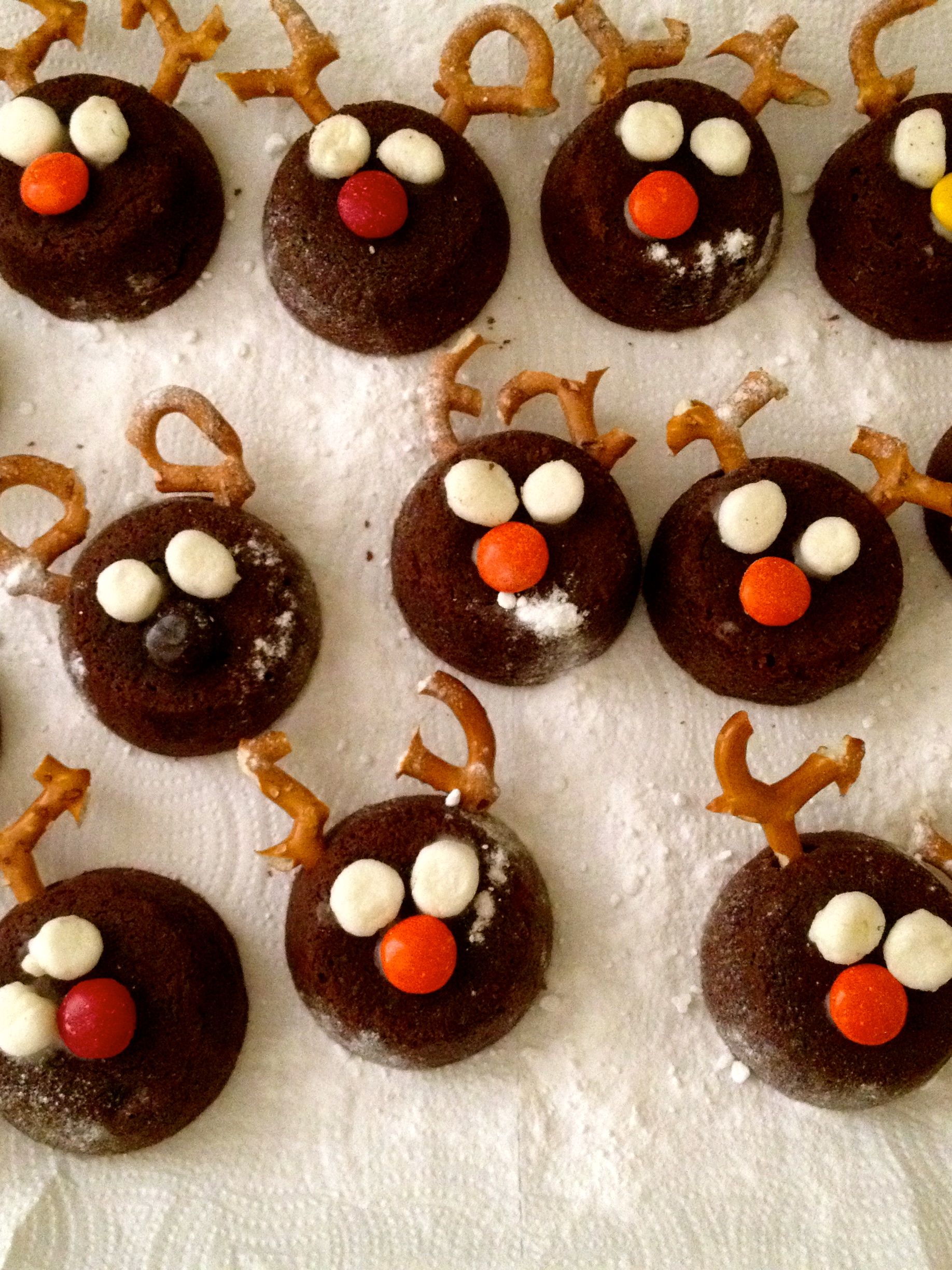 Reindeer Christmas cakes