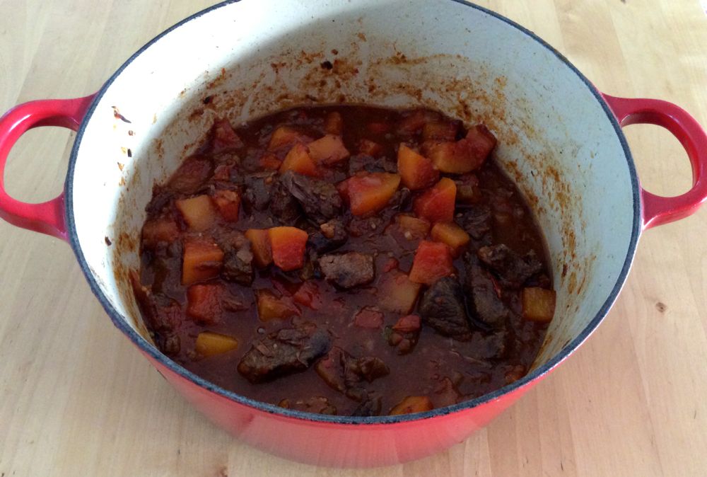 Papaya beef stew